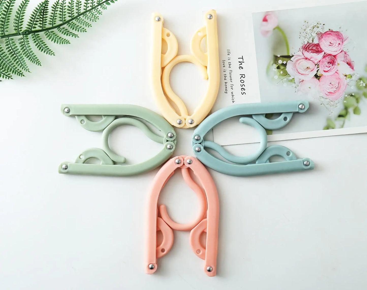 Portable Folding Clothes Hanger