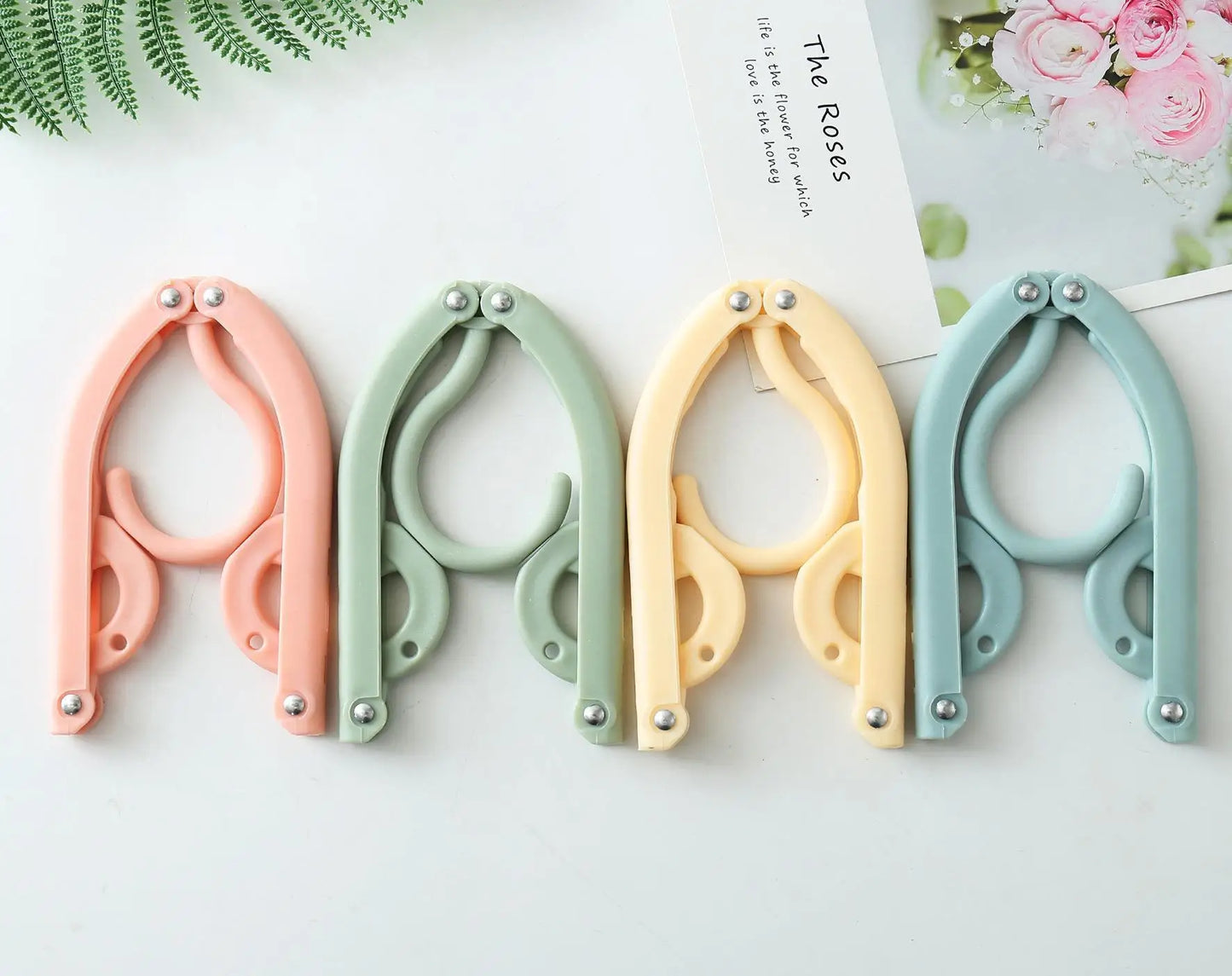 Portable Folding Clothes Hanger